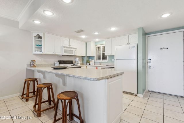 3350 S FLETCHER Avenue J1, Fernandina Beach, FL 32034