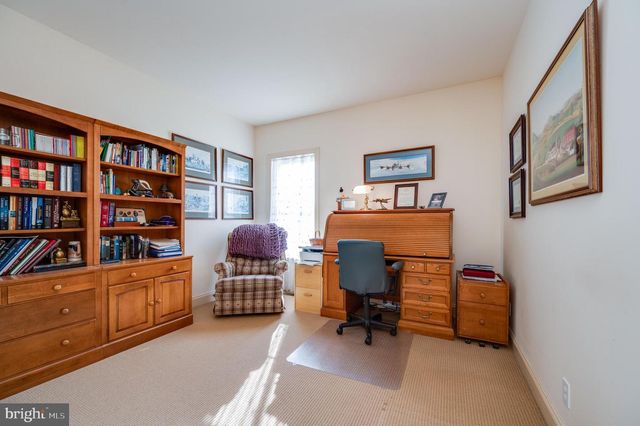 33 SWEETWATER LN, Wernersville, PA 19565