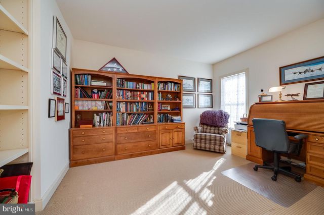 33 SWEETWATER LN, Wernersville, PA 19565
