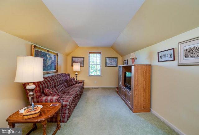 33 SWEETWATER LN, Wernersville, PA 19565