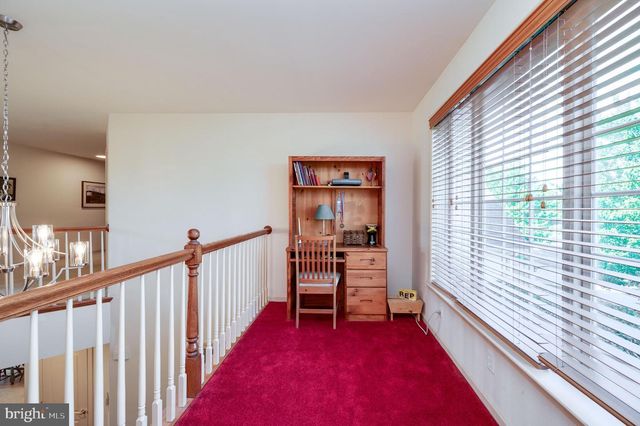 33 SWEETWATER LN, Wernersville, PA 19565