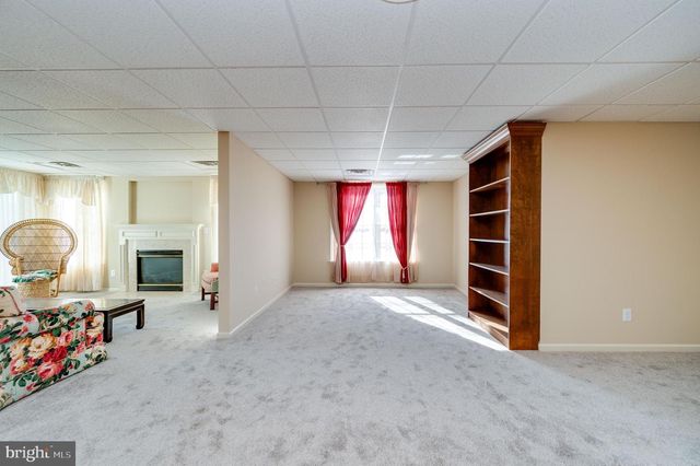 33 SWEETWATER LN, Wernersville, PA 19565