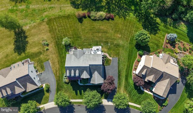 33 SWEETWATER LN, Wernersville, PA 19565