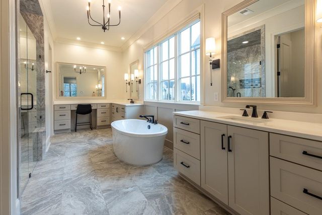 2474 ALLELON CIR E, Germantown, TN 38138