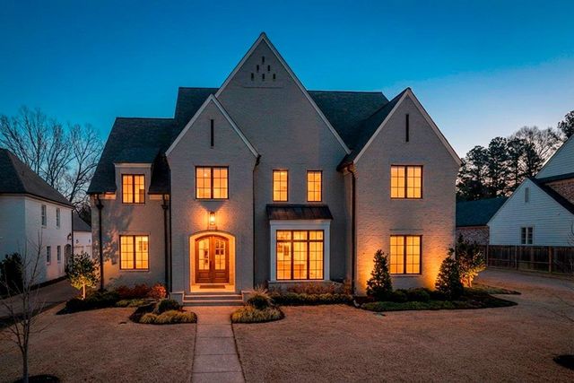 2474 ALLELON CIR E, Germantown, TN 38138