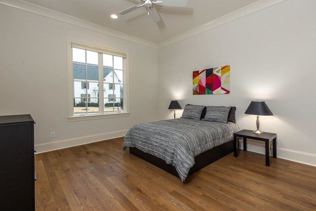 2474 ALLELON CIR E, Germantown, TN 38138