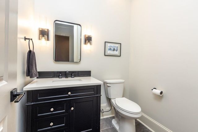 2474 ALLELON CIR E, Germantown, TN 38138