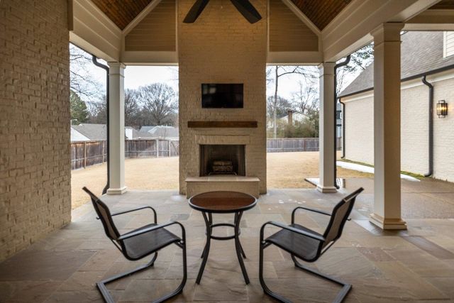 2474 ALLELON CIR E, Germantown, TN 38138