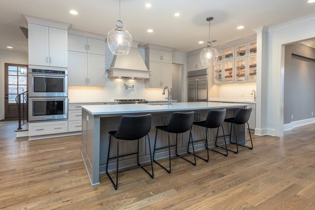 2474 ALLELON CIR E, Germantown, TN 38138