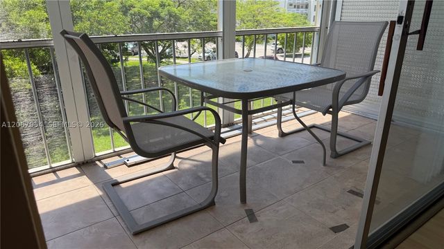 2930 Point East Dr E312, Aventura, FL 33160