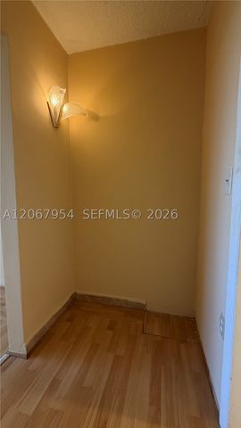 2930 Point East Dr E312, Aventura, FL 33160