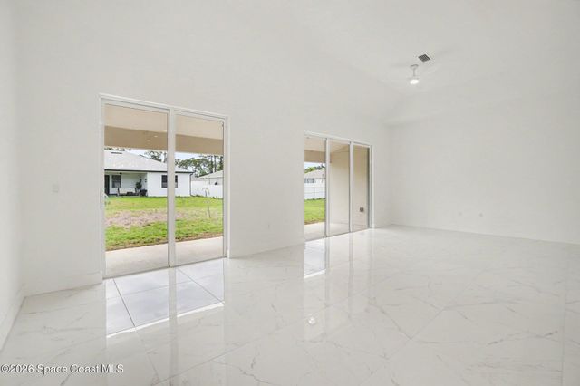 3267 Halacka Avenue SE, Palm Bay, FL 32909