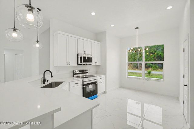 3267 Halacka Avenue SE, Palm Bay, FL 32909