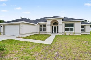 3267 Halacka Avenue SE, Palm Bay, FL 32909