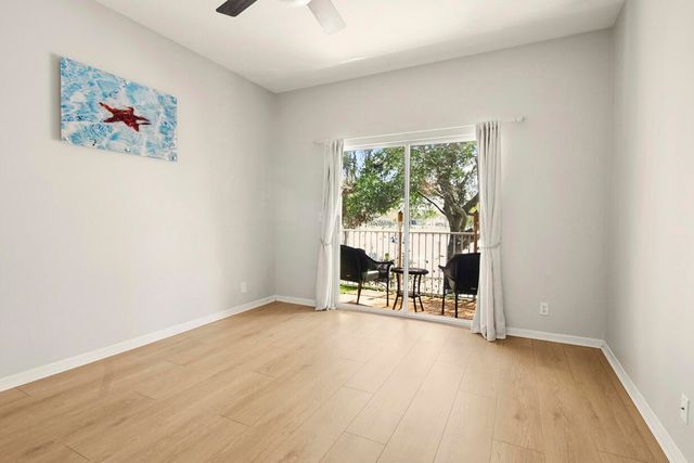 110 Lighthouse Circle H, Tequesta, FL 33469