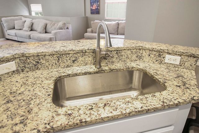 110 Lighthouse Circle H, Tequesta, FL 33469