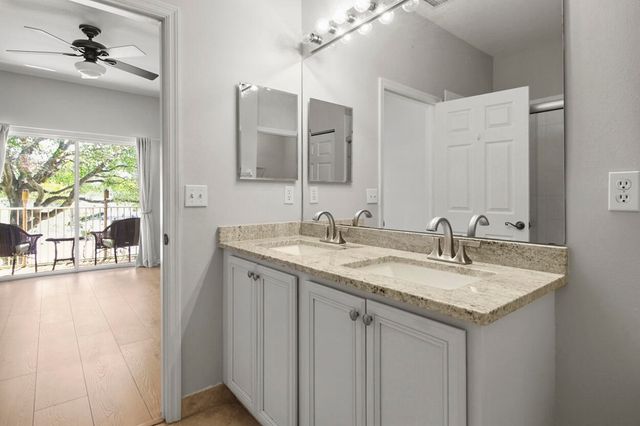 110 Lighthouse Circle H, Tequesta, FL 33469