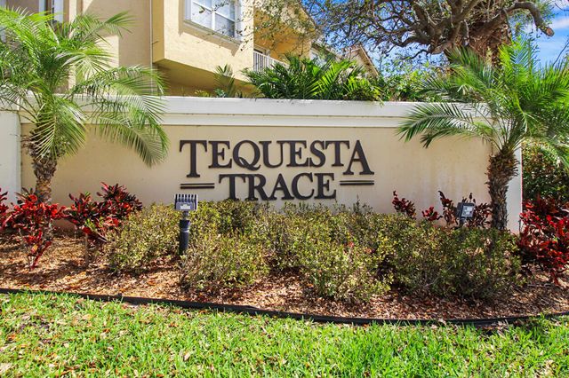 110 Lighthouse Circle H, Tequesta, FL 33469
