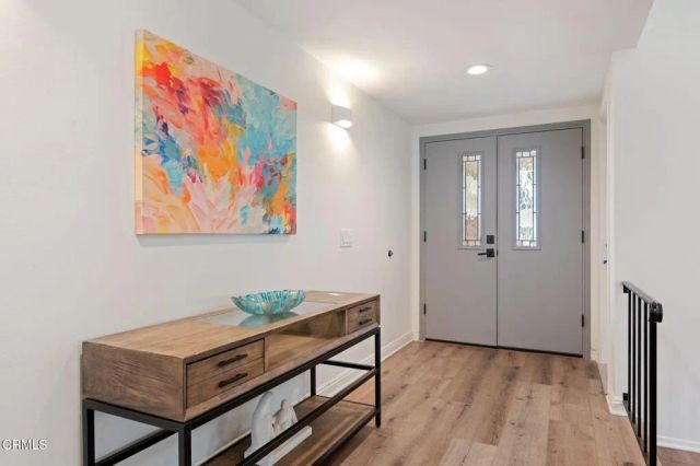 1667 Regent St, Camarillo, CA 93010
