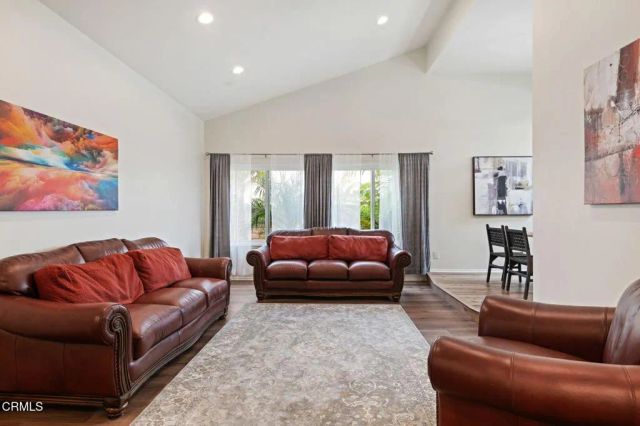 1667 Regent St, Camarillo, CA 93010