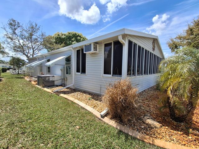 3713 Pendula Circle, Port St. Lucie, Port St Lucie, FL 34952