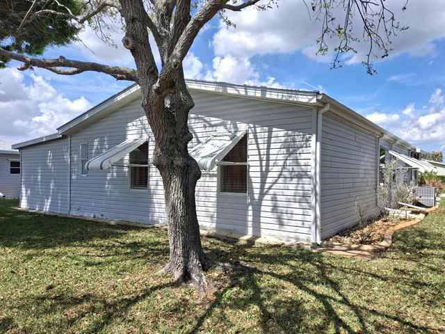 3713 Pendula Circle, Port St. Lucie, Port St Lucie, FL 34952