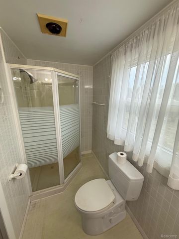 2329 Seymour Road, Clayton Charter Township, MI 48473