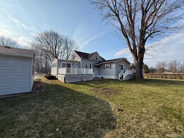 2329 Seymour Road, Clayton Charter Township, MI 48473