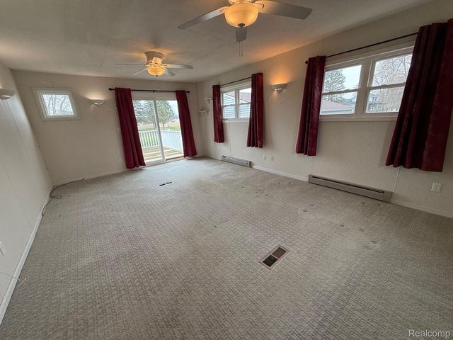 2329 Seymour Road, Clayton Charter Township, MI 48473