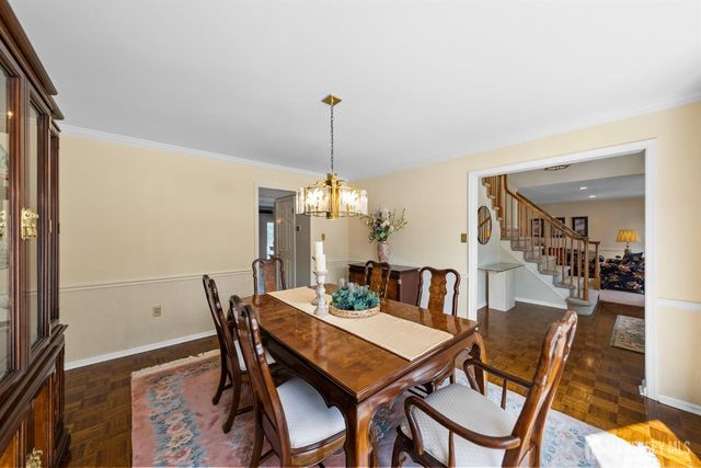 10 Gillian Drive, South Brunswick, NJ 08824