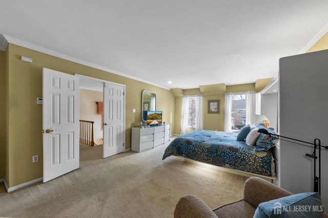 10 Gillian Drive, South Brunswick, NJ 08824