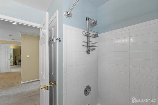 10 Gillian Drive, South Brunswick, NJ 08824