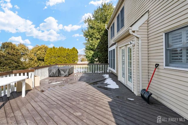 10 Gillian Drive, South Brunswick, NJ 08824