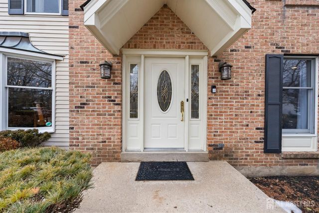 10 Gillian Drive, South Brunswick, NJ 08824