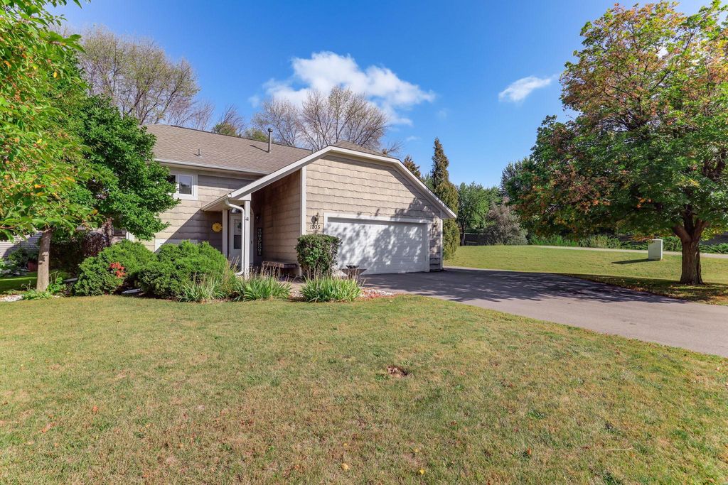 1235 Spring Hill Road, Waconia, MN 55387 — photo 4