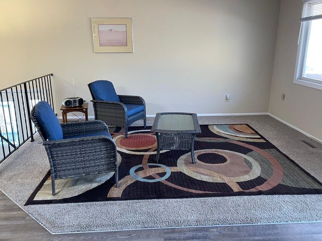 12232 Oak Leaf Circle, Burnsville, MN 55337