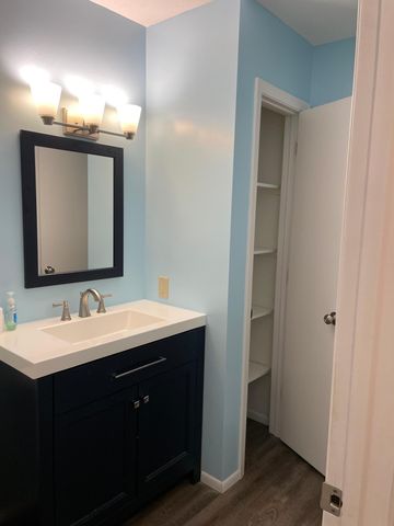 12232 Oak Leaf Circle, Burnsville, MN 55337