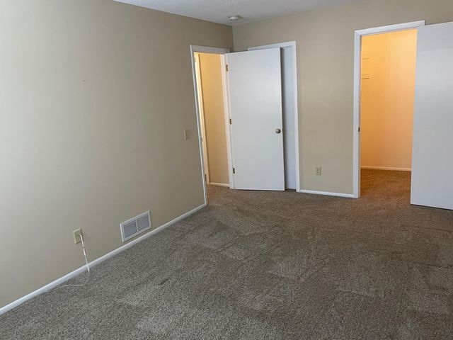 12232 Oak Leaf Circle, Burnsville, MN 55337