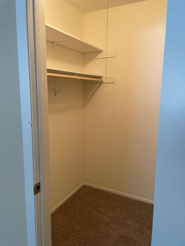 12232 Oak Leaf Circle, Burnsville, MN 55337