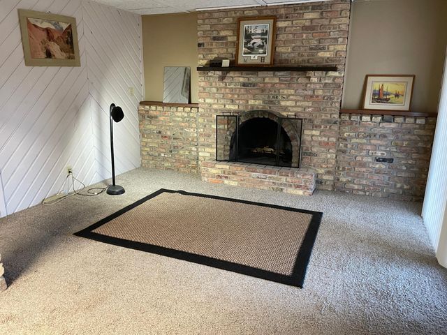 12232 Oak Leaf Circle, Burnsville, MN 55337