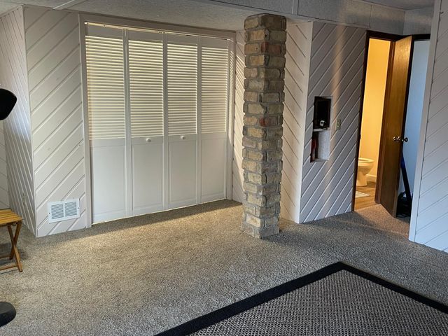 12232 Oak Leaf Circle, Burnsville, MN 55337