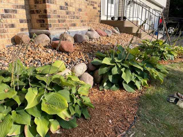 12232 Oak Leaf Circle, Burnsville, MN 55337