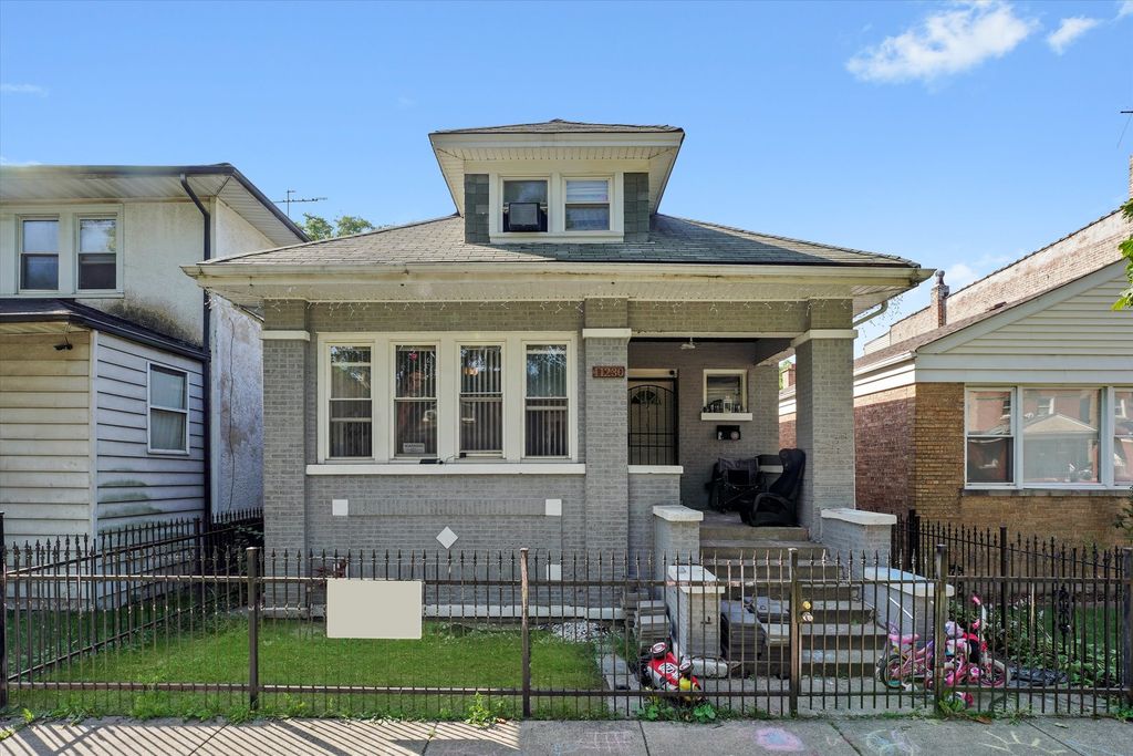 11230 S Vernon Avenue, Chicago, IL 60628