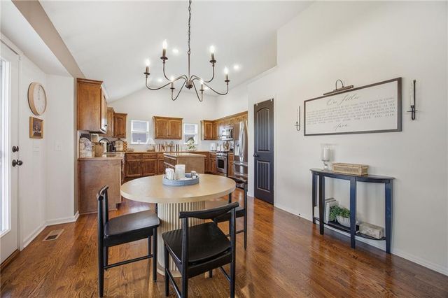 8210 NE 102nd Street, Kansas City, MO 64157