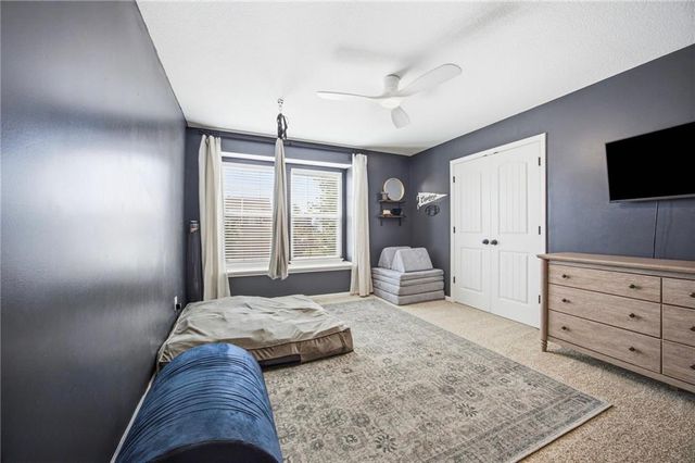 8210 NE 102nd Street, Kansas City, MO 64157