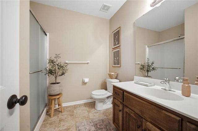 8210 NE 102nd Street, Kansas City, MO 64157