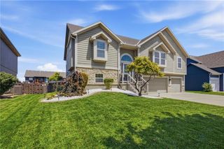 8210 NE 102nd Street, Kansas City, MO 64157