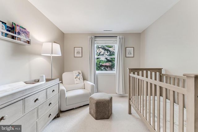 213 COMMONS DR NW, Vienna, VA 22180