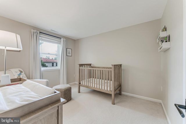 213 COMMONS DR NW, Vienna, VA 22180