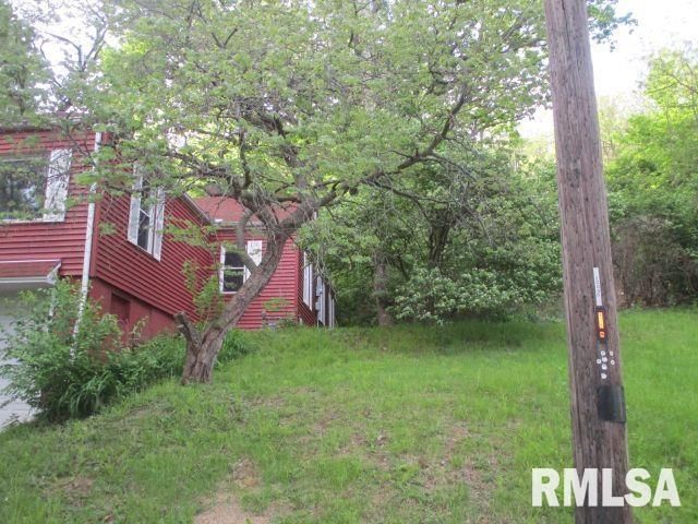 828 N MAIN Street, East Peoria, IL 61611